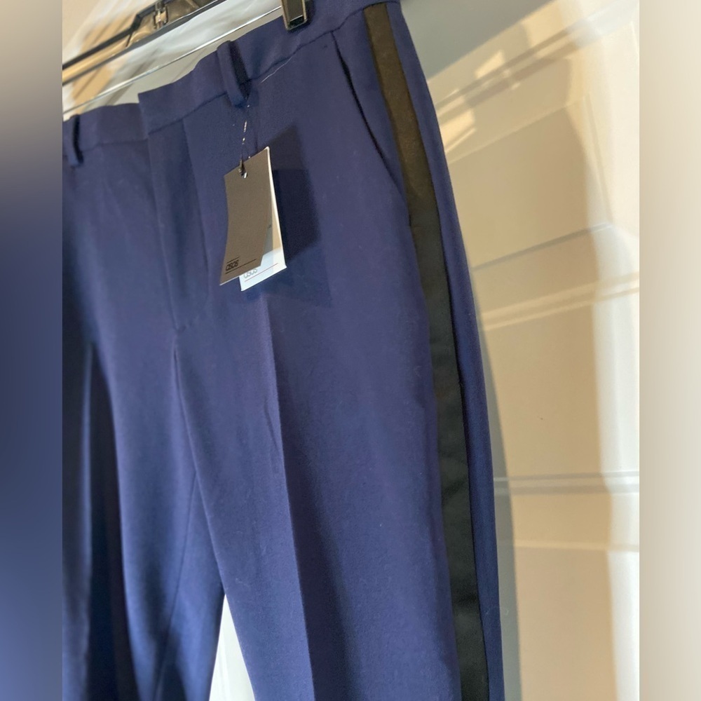 Asos~NWT~Deep Navy~Slim Fit~Tuxedo Pants~Regular Rise~Belt Loops~Size W32” L30”S